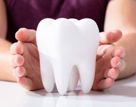 Jak dbać o szkliwo zębów, by go nie niszczyć?